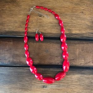 NEW Chunky Red Beaded Necklace & Earrings Set